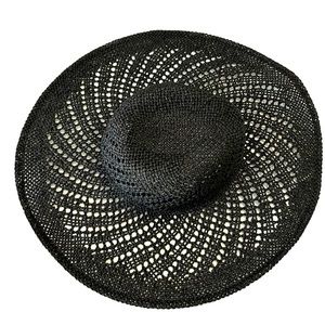 Banana Republic beach hat black open crocheted sweater wide  17” brim size M/L